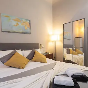 Tornabuoni - In Old Town Center Appartement